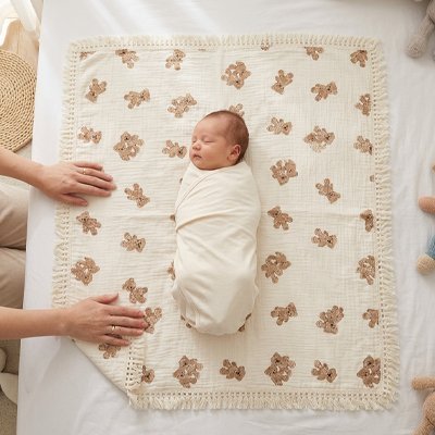 couverture bébé | Double Gaze Coton & Pompons | Maman Magnifique